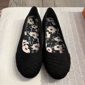 Rocket Dog Flats Jupiter Coast Fabric 7W New in box!